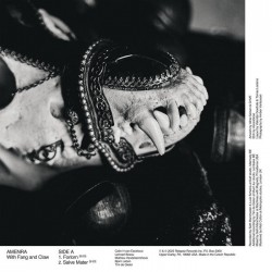 With Fang And Claw (EP) couleur